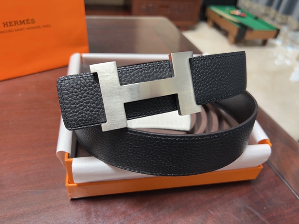 エルメスベルト素材ディテール